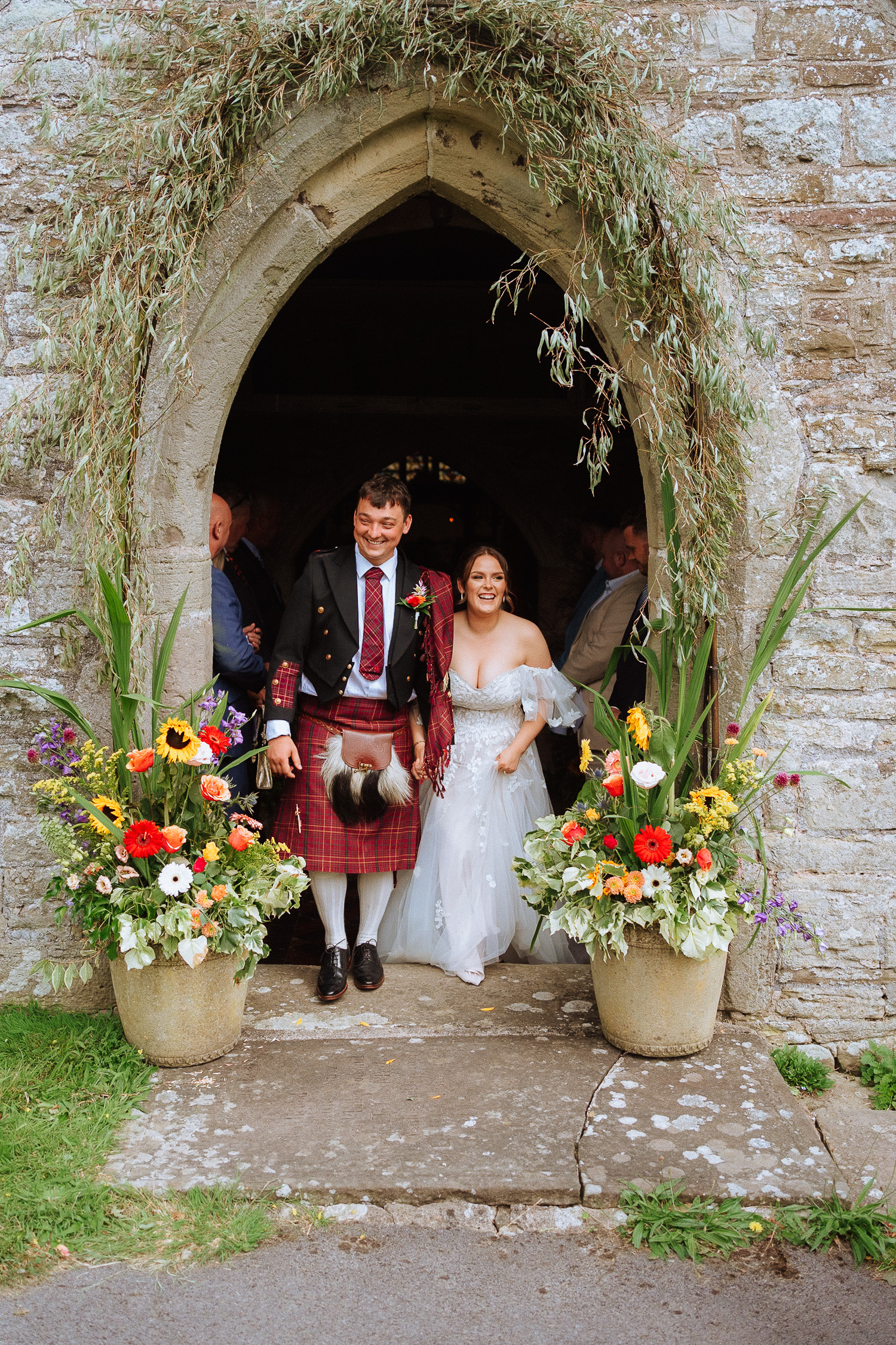 FAMILY HOME DIY STYLE WEDDING WALES 008 FAMILY HOME DIY STYLE WEDDING WALES 008